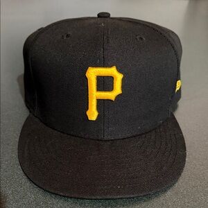 New Era Pittsburgh Pirates Black and Yellow Fitted Hat 7 1/2